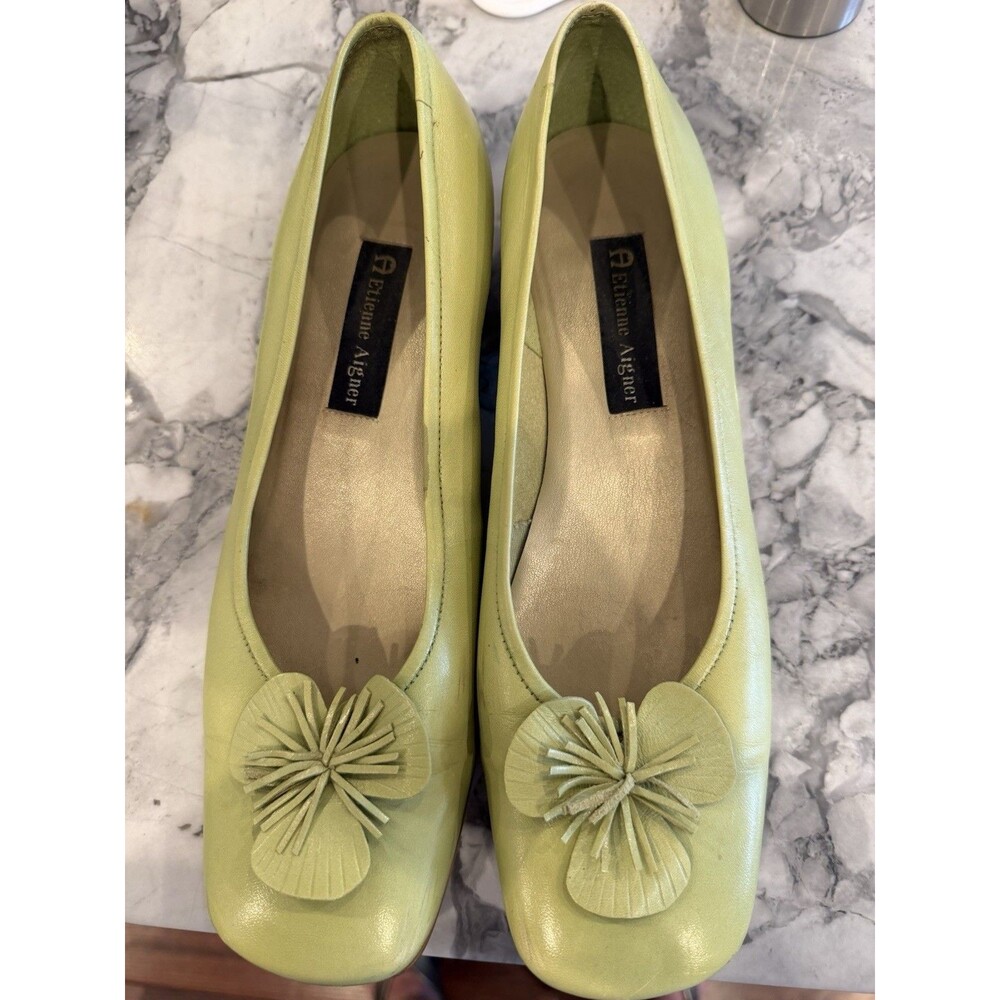 Vintage Y2K Etienne Aigner Gardener Women’s 10M Green Leather Floral Pumps